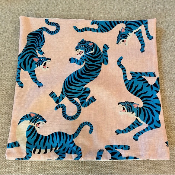 Tiger Pillow Cover | Pink / Orange Jungle Decor NWT - Picture 5 of 14